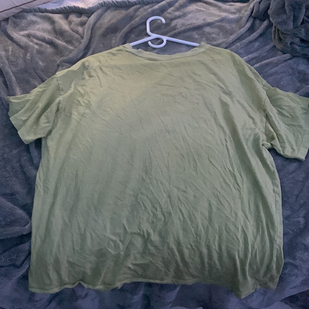 Green, American eagle, L/XL tee - Picture 2 of 2
